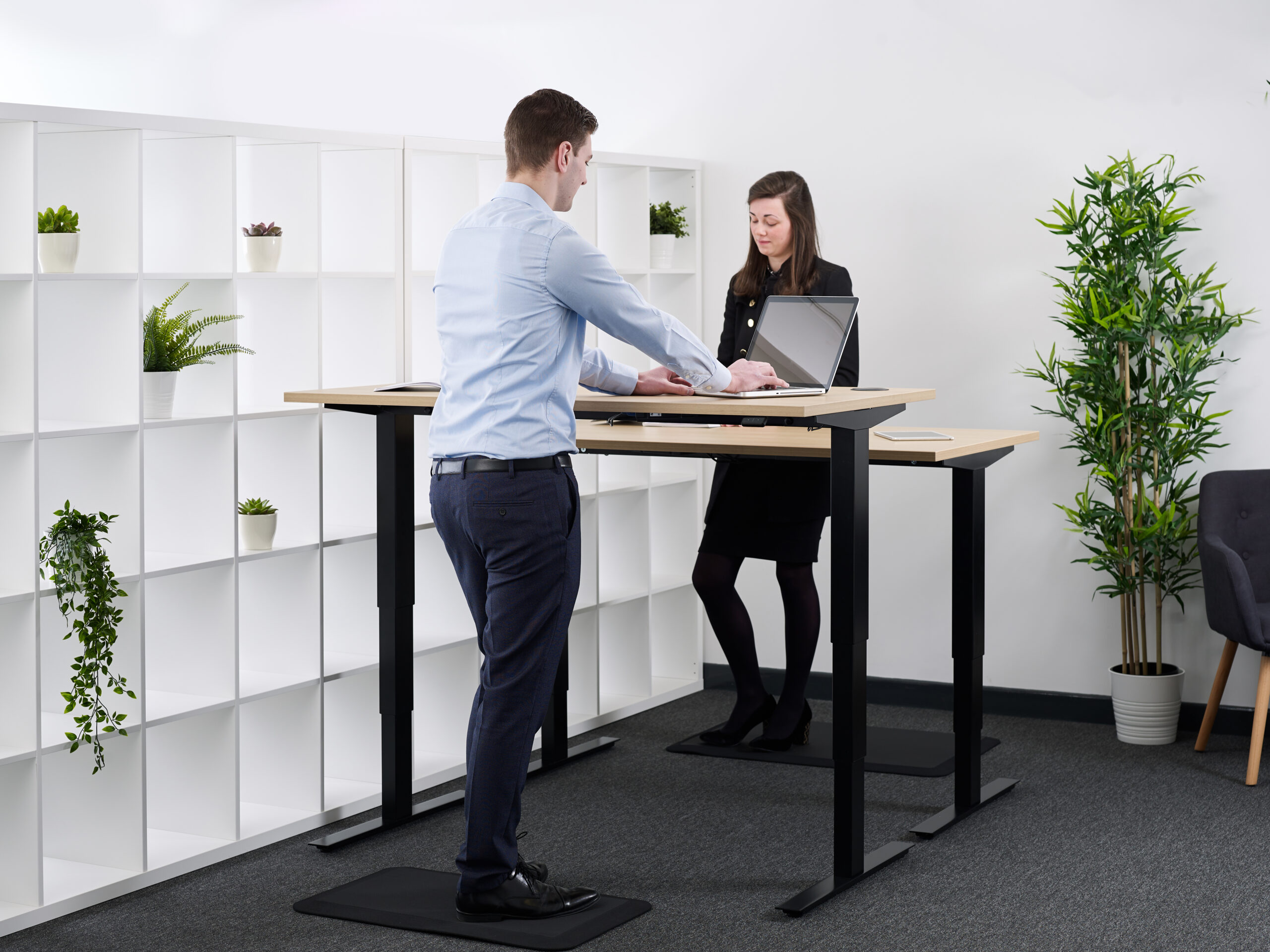 Standing Desks: Why should we use them? - Height adjustable desks by Lavoro Design
