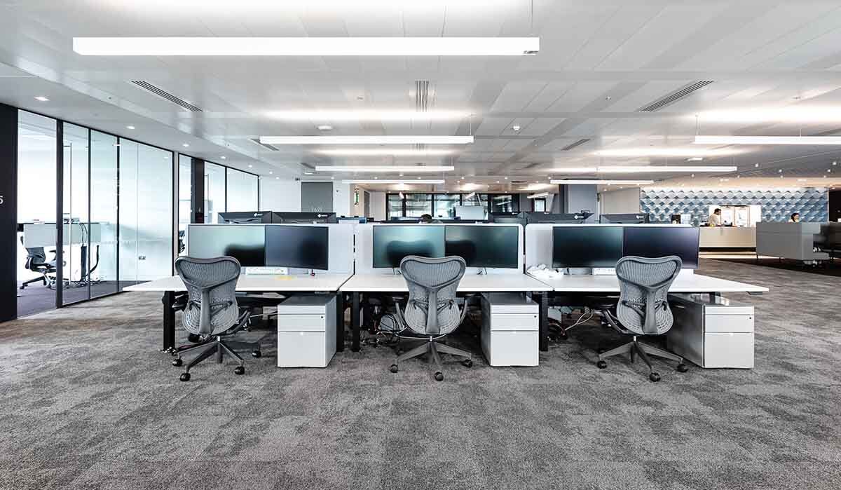 Duo-Workstations-Advance-Desk-Lavoro-Design-Leadenhall-Building